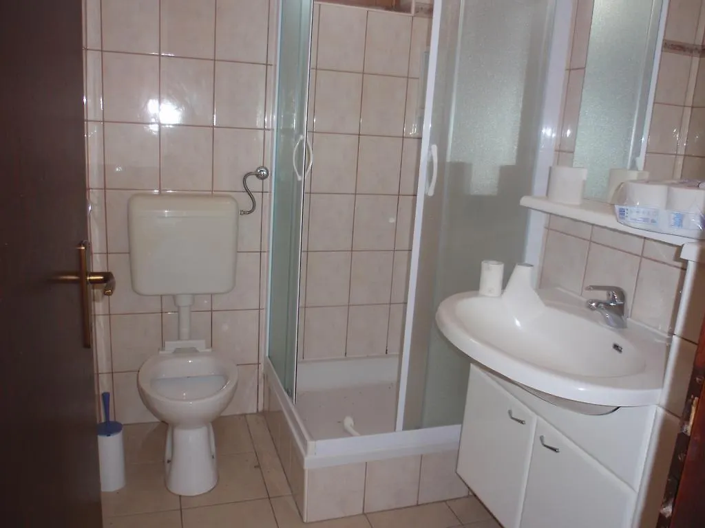 Apartments Lucica 3120 Banjol