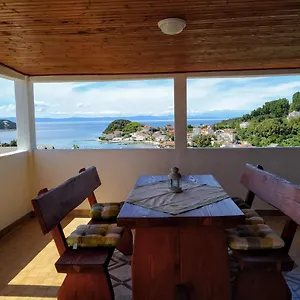 Maison d'hôtes Kuca Carmen, Rab Town