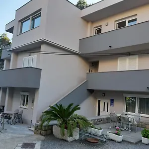 Apartment Pahljina, Rab Town